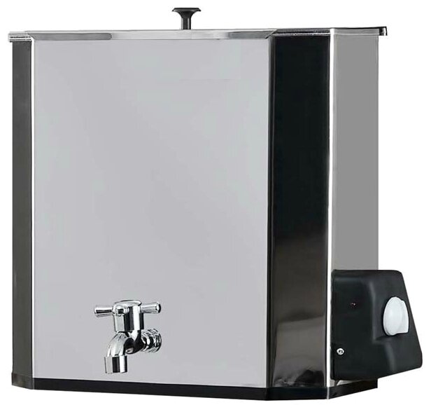 Chauffe-eau pour une résidence d'été: un chauffe-eau pour une résidence d'été avec un réchauffeur, en vrac