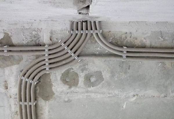 Ondulation pour câblage électrique : comment choisir et installer un manchon de câble ondulé