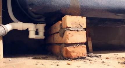 Installation de bain en fonte à faire soi-même: un guide détaillé étape par étape