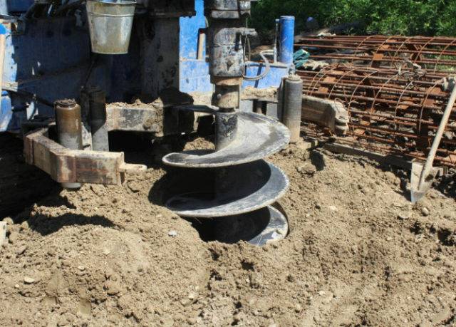 Technologie et subtilités du forage à la tarière