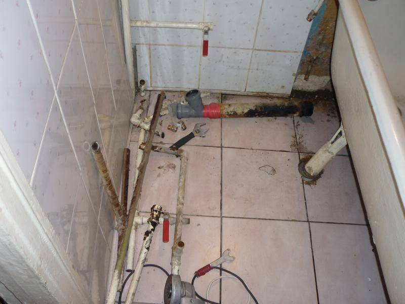 Installation de plomberie à faire soi-même: schémas de câblage et d'installation