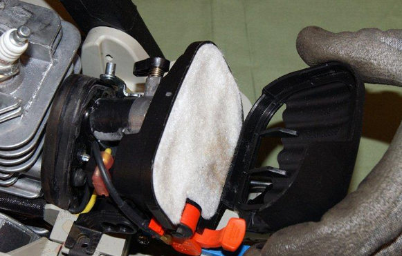 Pourquoi la tondeuse ne démarre pas: les causes du dysfonctionnement et comment les réparer