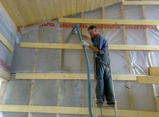 Mieux vaut isoler le grenier - choisissez le matériau