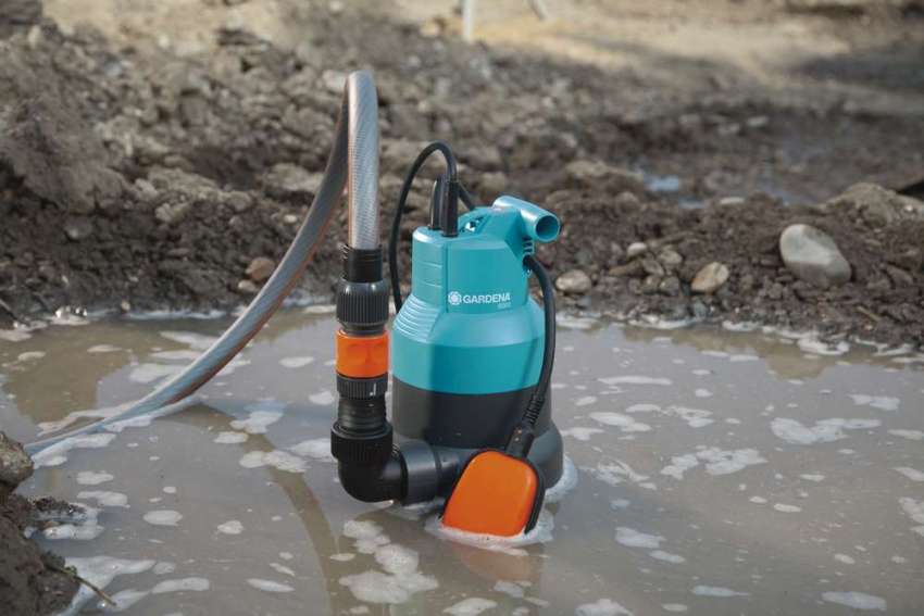 Pompes pour pomper l'eau du sol vue d'ensemble et caractéristiques sèches