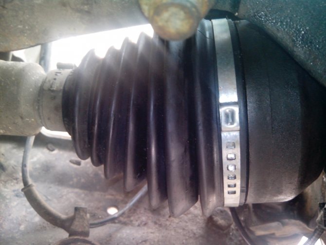 Comment travailler avec des colliers de serrage + un exemple de fabrication d'un collier à partir de matériaux improvisés