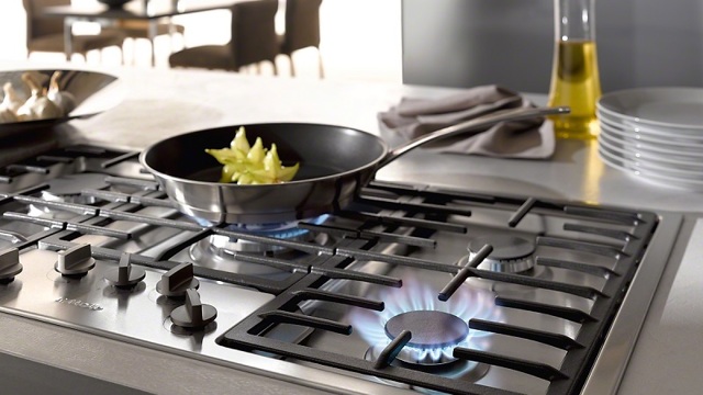 Entretien des cuisinières à gaz dans les appartements: ce qui est inclus, la fréquence et le moment du contrôle