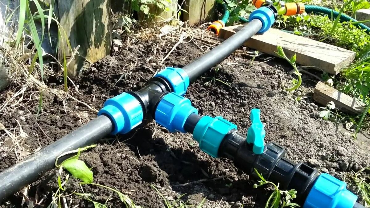 Plomberie d'été à la campagne et dans une maison privée | l'ingénieur vous dira comment le faire