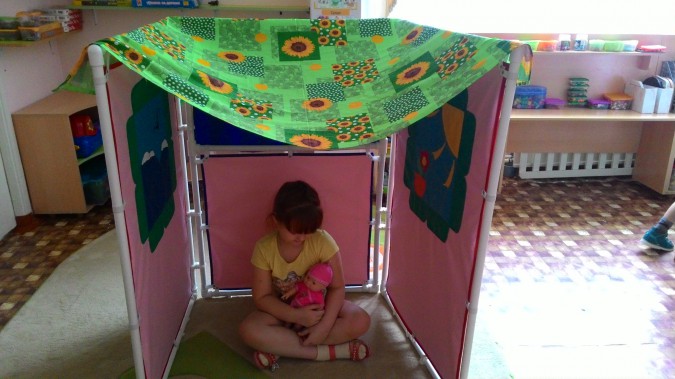 Écran de tuyau en plastique: types de cloisons + instructions étape par étape pour la fabrication