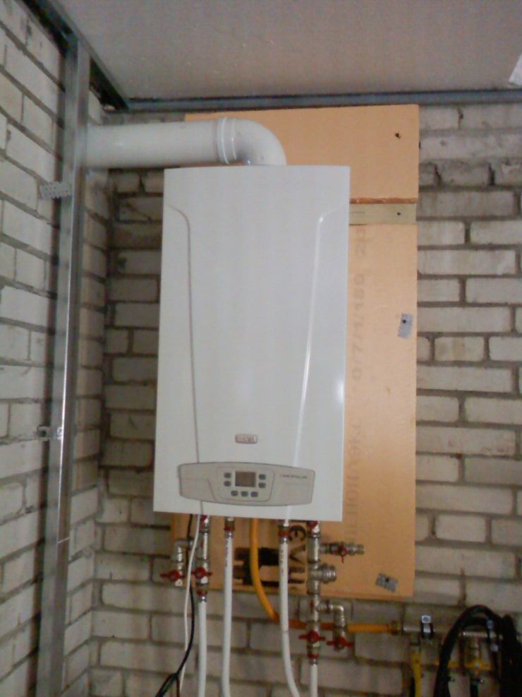Installation à faire soi-même d'une chaudière à gaz murale