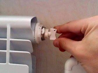 Schémas de connexion de batteries de chauffage dans une maison privée