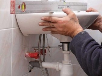 Changer le robinet de la salle de bain