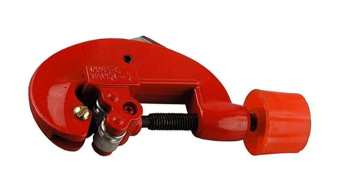 Ciseaux pour couper les tuyaux en polypropylène : lesquels choisir et comment les utiliser correctement