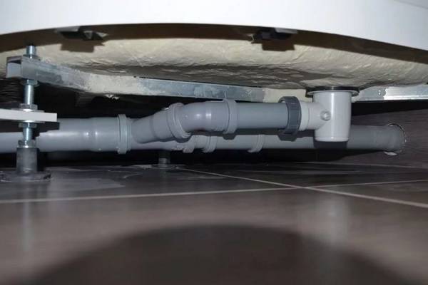 Siphon pour palettes basses, types, critères pour un choix réussi, installation à faire soi-même