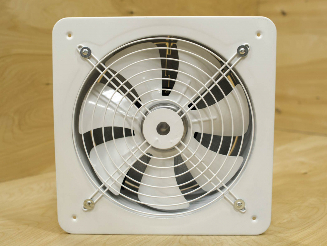 Comment choisir et installer un ventilateur dans la salle de bain + comment connecter le ventilateur à l'interrupteur