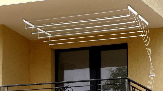 Sèche-linge sur le balcon : TOP-15 meilleurs modèles + recommandations pour la sélection et l'installation