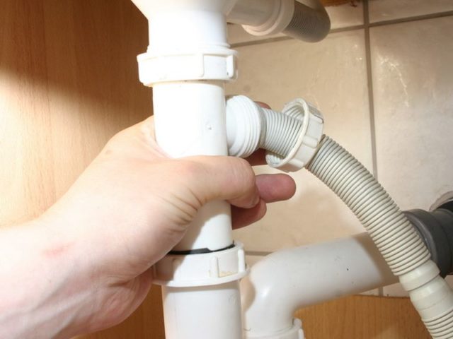 Réparation de lave-vaisselle Electrolux à domicile: dysfonctionnements typiques et leur élimination