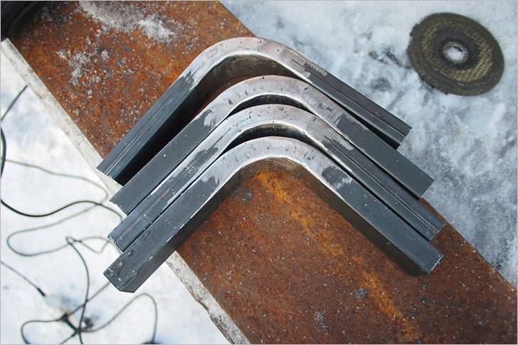 Comment plier un tuyau profilé à la maison sans cintreuse?