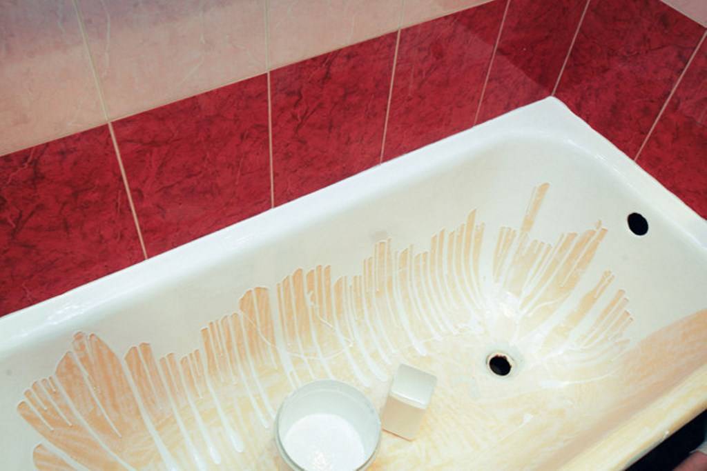Comment peindre un bain de vos propres mains - peinture de bain acrylique