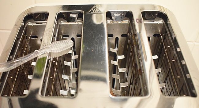 10 façons non conventionnelles d'utiliser une vieille brosse à dents