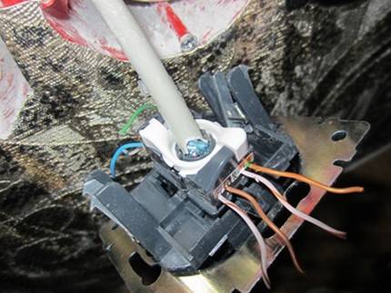 Prise informatique : types, catégories, règles de localisation et technologie de connexion