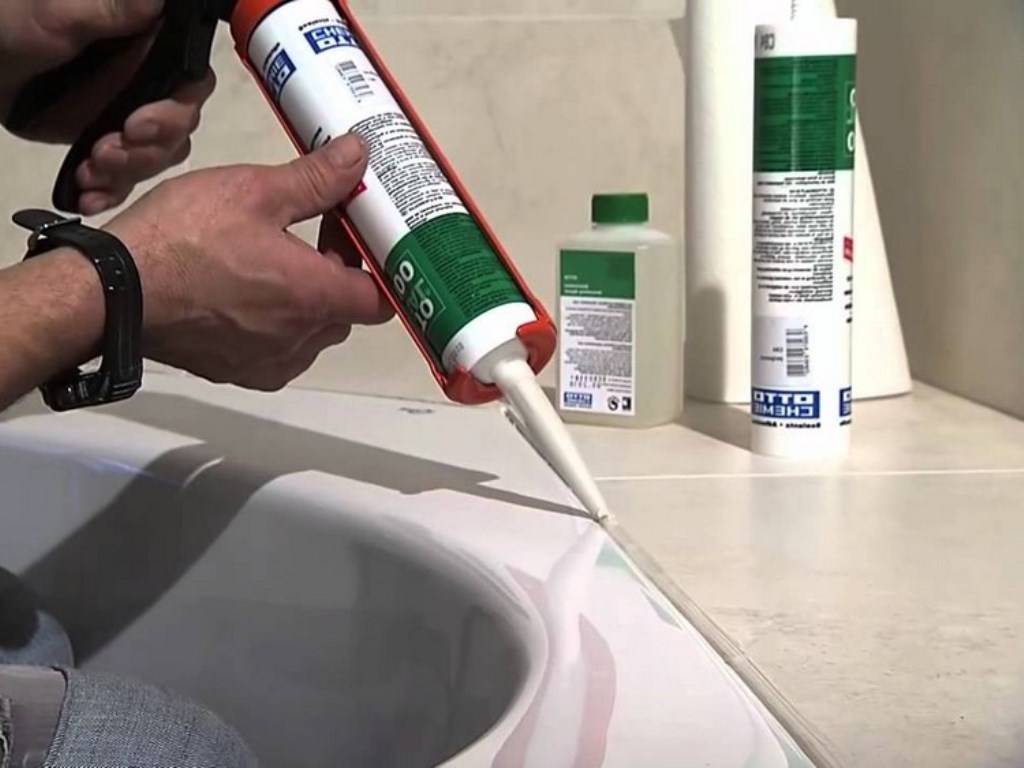 Mastic de salle de bain : types, meilleures marques et techniques d'application