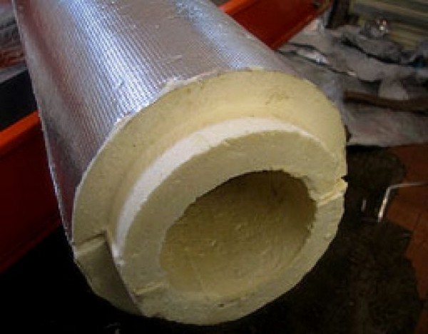 Pose de conduites d'égout dans le sol: règles et exigences, calcul de la profondeur