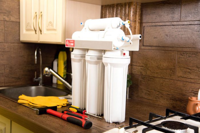 Choisir et installer un filtre à eau sous l'évier