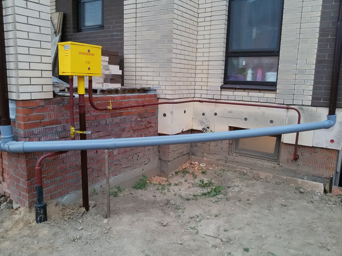 Sortie du gazoduc du sol: caractéristiques de la disposition de l'unité de sortie du gazoduc