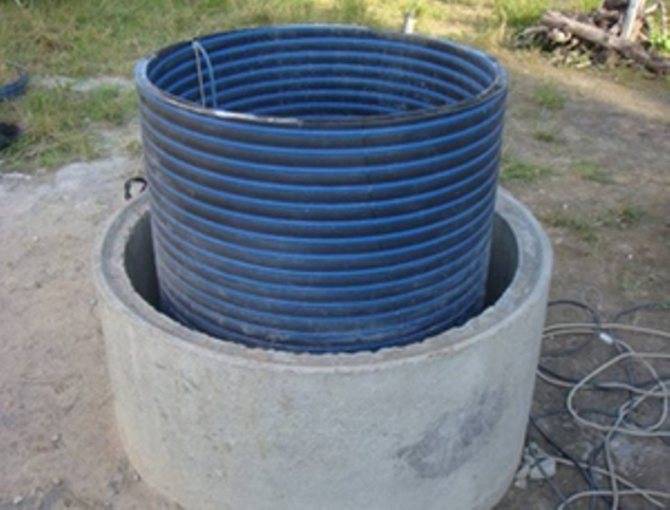 Imperméabilisation d'une fosse septique à partir d'anneaux en béton : aperçu des matériaux + règles de mise en œuvre