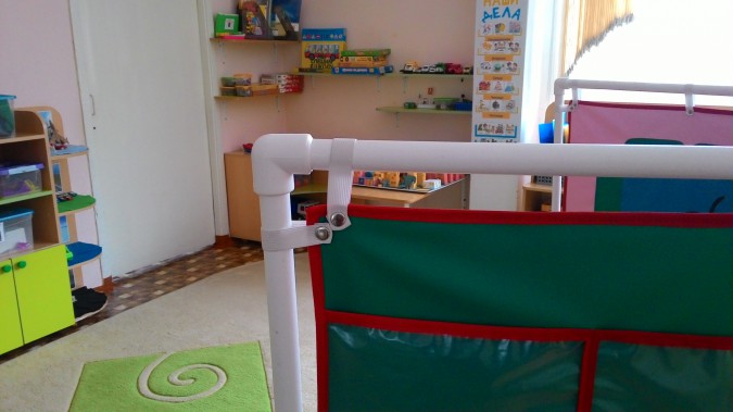 Écran de tuyau en plastique: types de cloisons + instructions étape par étape pour la fabrication