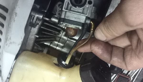 Le trimmer ne démarre qu'à plein régime. Réparation à faire soi-même des tondeuses à gazon: analyse des dysfonctionnements et méthodes pour leur élimination. Raisons pour lesquelles une tondeuse à gazon ne démarre pas