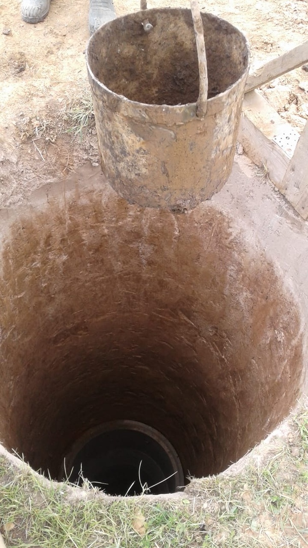 Creuser des puits: comment creuser un puits, creuser un puits dans le pays de ses propres mains