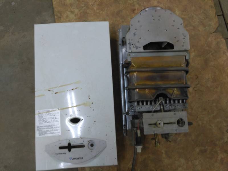 Entretien des geysers de leurs propres mains à domicile: réparation et diagnostic, types de pannes