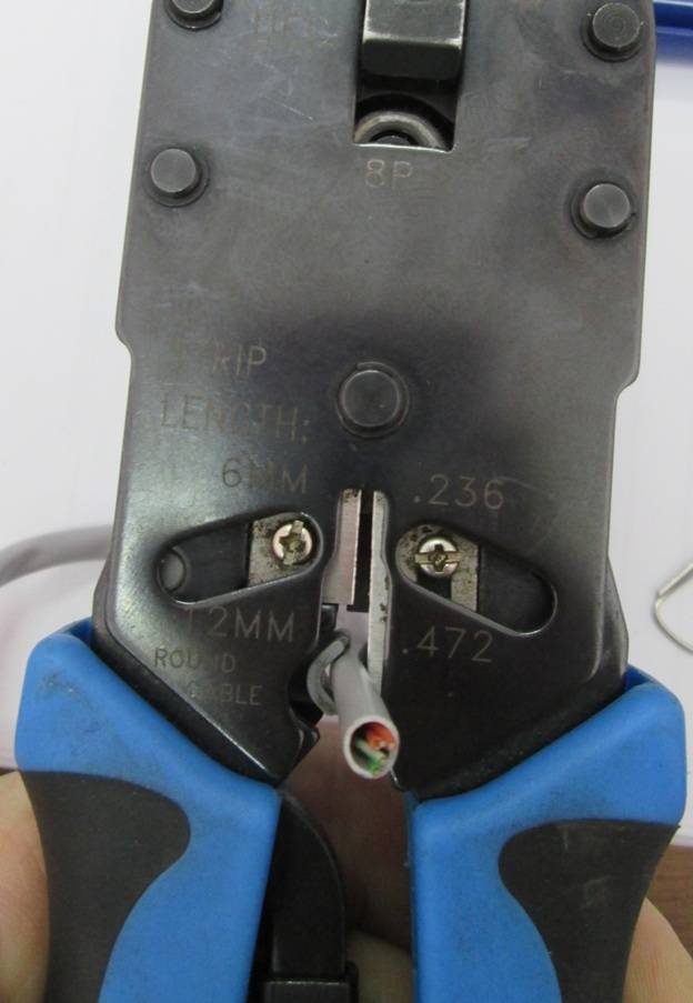 Sertissage paire torsadée 8 et 4 conducteurs : schémas de base + instructions de sertissage pas à pas