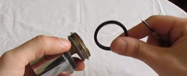 Types d'inverseurs pour mélangeurs, comment démonter et assembler le mécanisme vous-même