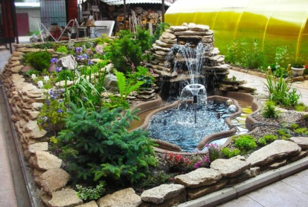 Pompe pour une fontaine capitale : quelle unité choisir + un bref programme éducatif sur l'installation