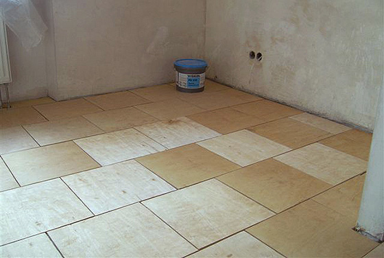 Nivellement du sol avec du contreplaqué sur un vieux parquet: schémas populaires + conseils de travail