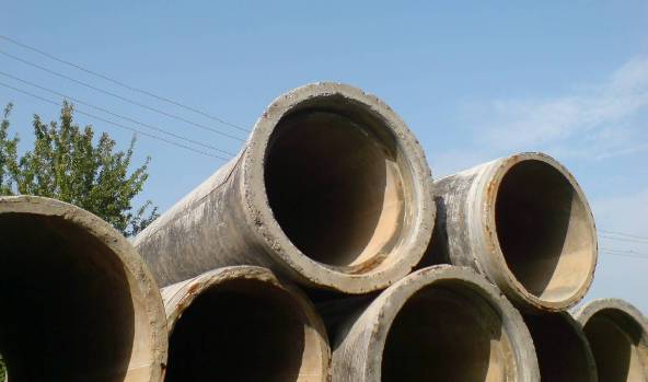 Quels tuyaux sont les mieux utilisés pour les eaux usées extérieures: un aperçu comparatif des options