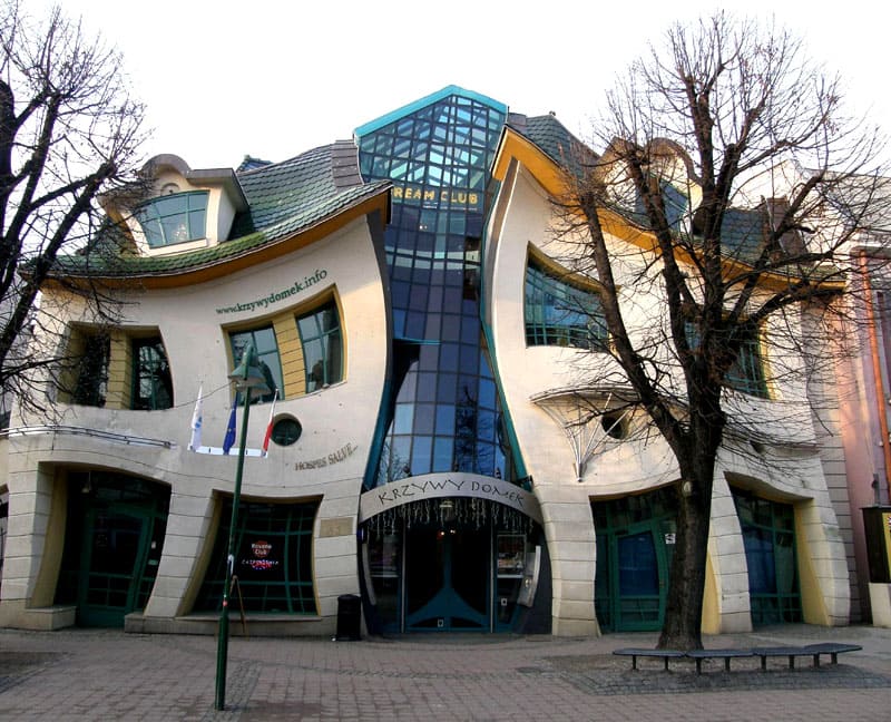 Les maisons les plus étranges du monde : 10 solutions architecturales folles