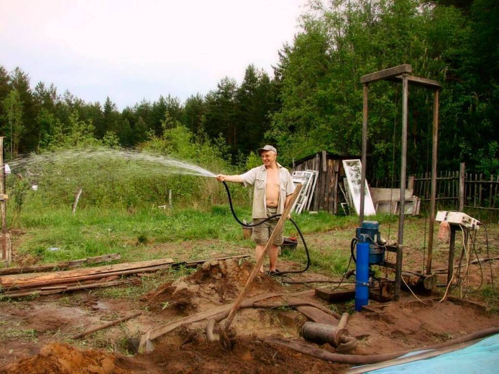Aménagement d'un puits pour l'eau: comment équiper un puits dans le pays de vos propres mains