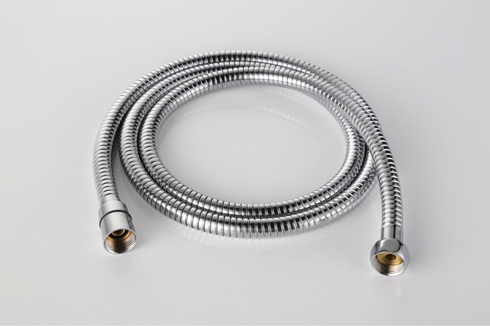 Comment fabriquer soi-même un drain de douche : installer un siphon de sol