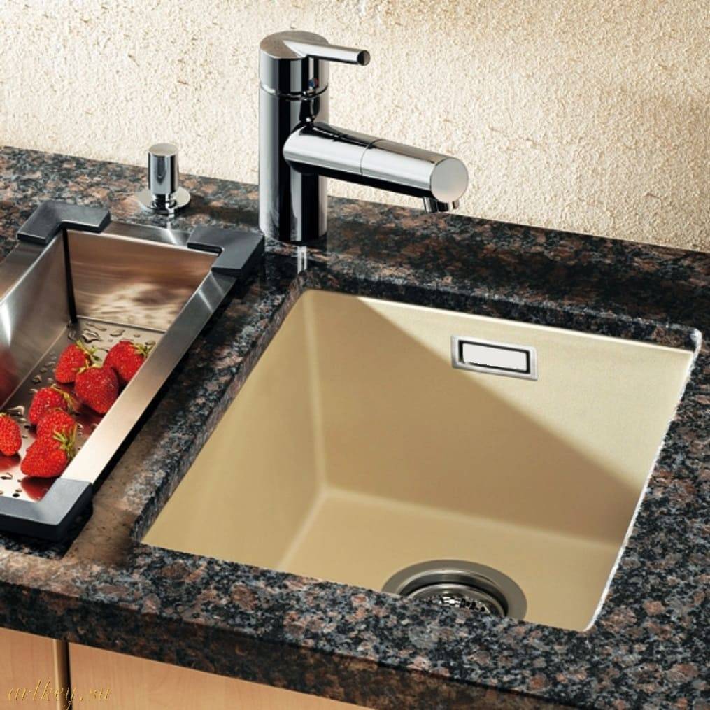 Comment connecter un évier: caractéristiques d'installation d'un lavabo et d'un évier de cuisine