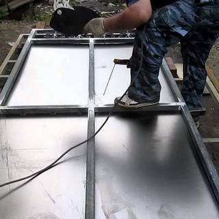 Types de portails pour une maison privée: nuances de choix + étapes d'installation à faire soi-même