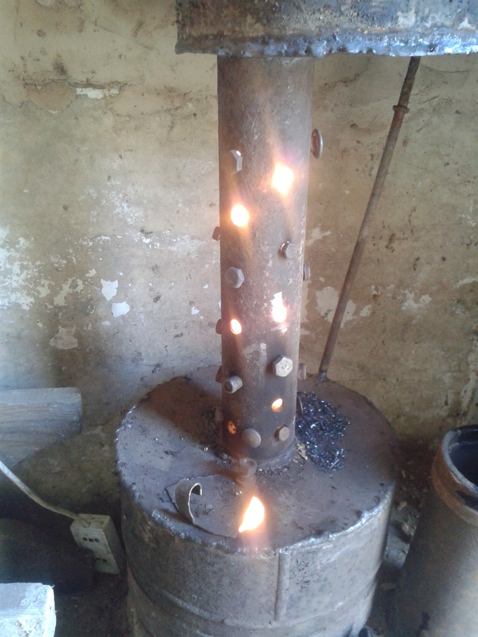 Les dessins, schémas, vidéos de poêles à ventre de pot à faire soi-même les plus efficaces