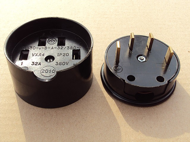 Connexion du poêle électrique : indépendamment, schéma de connexion, exigences pour le câble et la machine