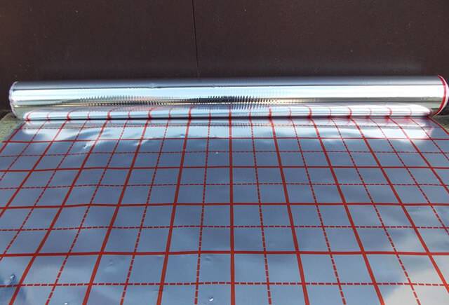 Substrat sous un plancher chauffé à l'eau: types, caractéristiques de choix, règles de pose