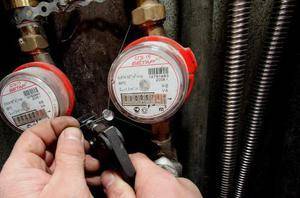 Règles et procédure d'installation des compteurs d'eau: comment installer et sceller correctement