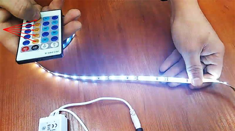Comment connecter les bandes LED entre elles