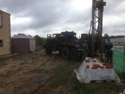 Forage manuel de puits d'eau : comment forer une prise d'eau manuellement