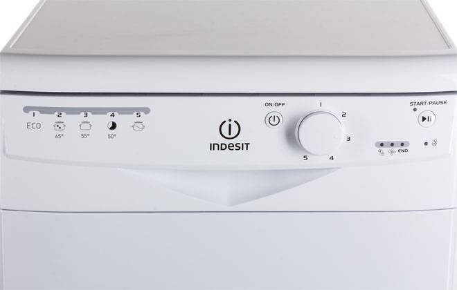Examen du lave-vaisselle Indesit DSR 15B3 RU: fonctionnalité modeste à un prix modeste